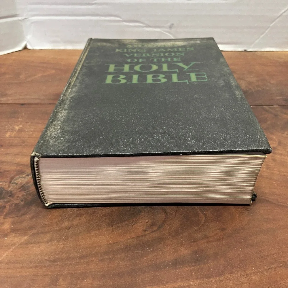 Modern King James Version Holy Bible Jay P. Green 1962 First Edition Illustrated